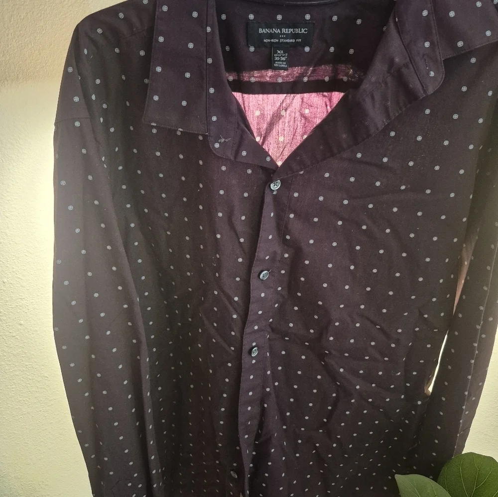 Banana Republic Purple Casual Button Down Shirt